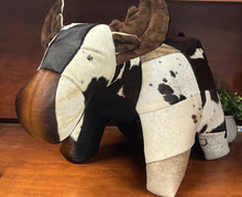 Load image into Gallery viewer, Fur Ottomans